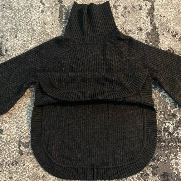 UGG Women’s Raelynn Sweater Wool Blend - Picture 4 of 8